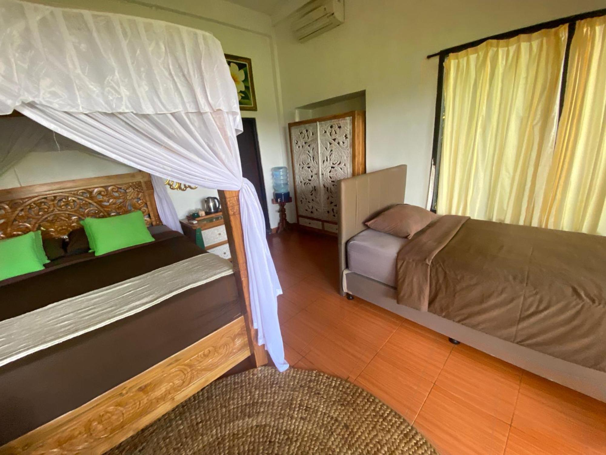 Great Mountain Views Villa Resort Selat Номер фото